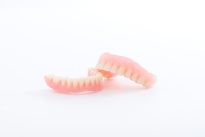 Dental Implants Are An Alternative To Dentures For Missing Teeth