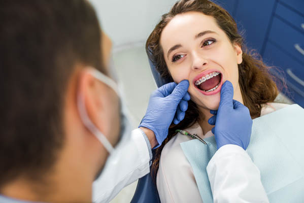 Orthodontics: How Do Clear Braces Work To Straighten Teeth?