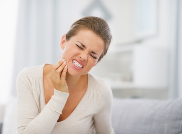 When Is An Emergency Root Canal Needed?